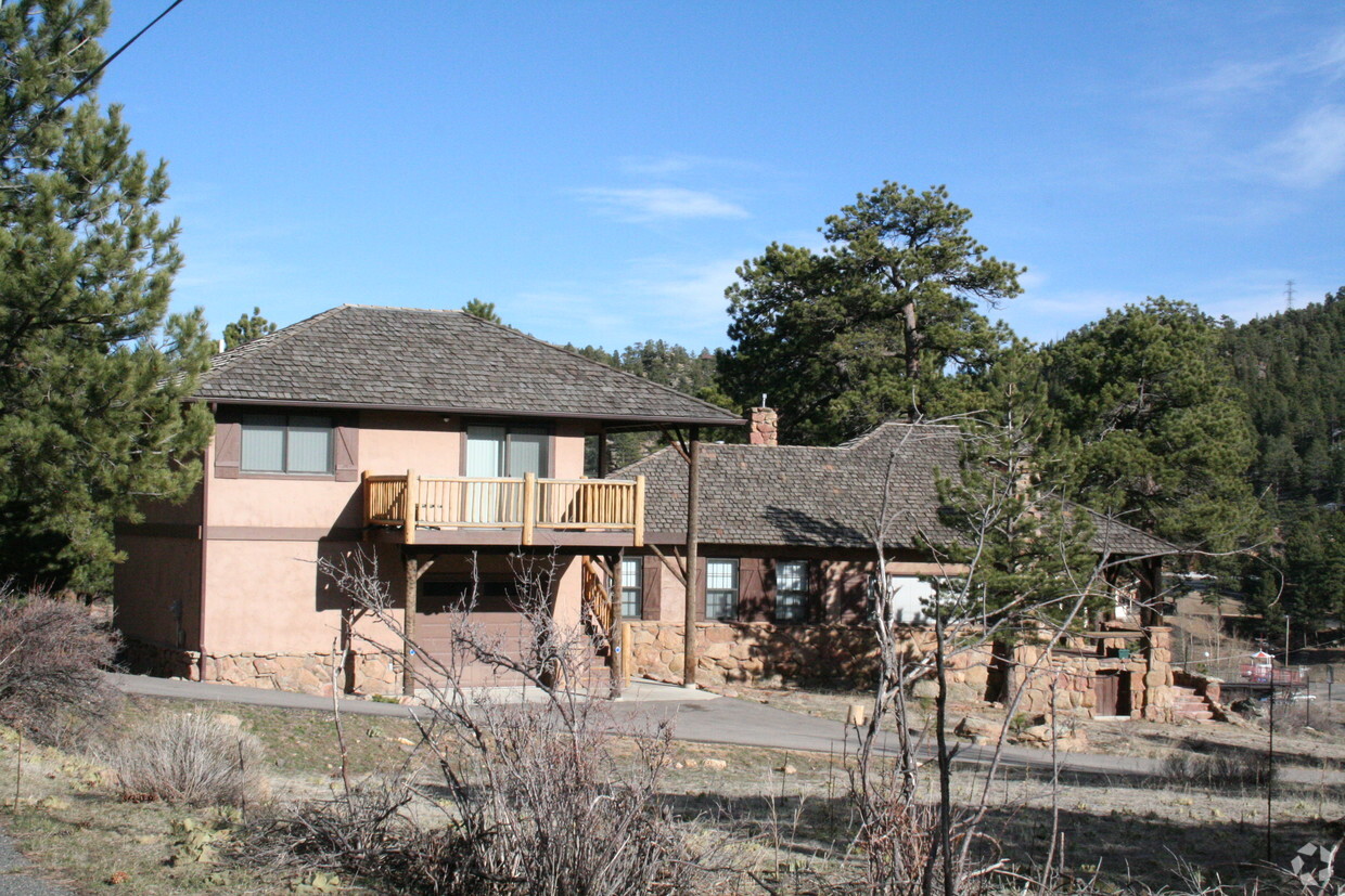 250 Davis St, Estes Park, CO 80517 - Apartments in Estes Park, CO ...