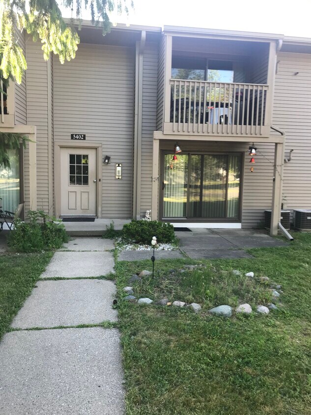 Outside 1 - 5402 Maple Ridge Rd