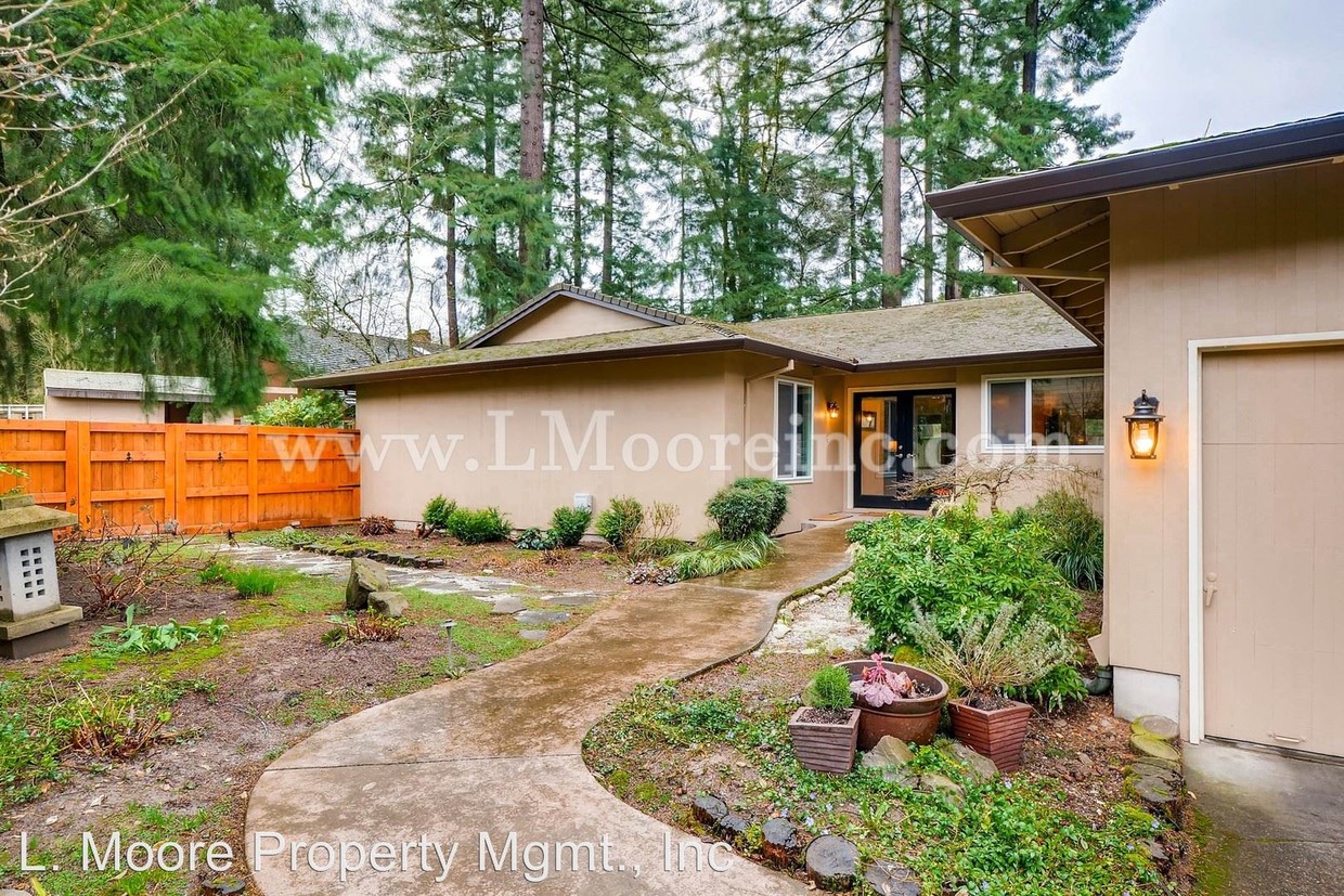 Primary Photo - 11380 SW Foothill Dr
