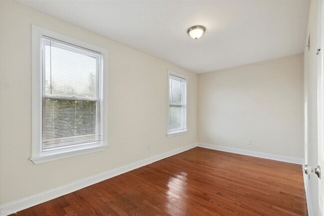 Foto del edificio - 4 br, 2 bath Duplex - 1707 N 17TH ST Unit 2