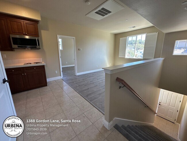 Foto del edificio - Charming 1-Bedroom, 1-Bath Granny Unit Abo...