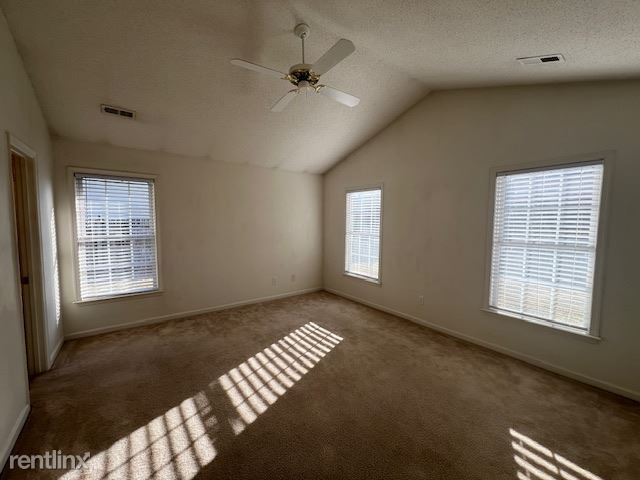 Building Photo - 3 br, 2 bath House - 2404 Meadow Gate Dr