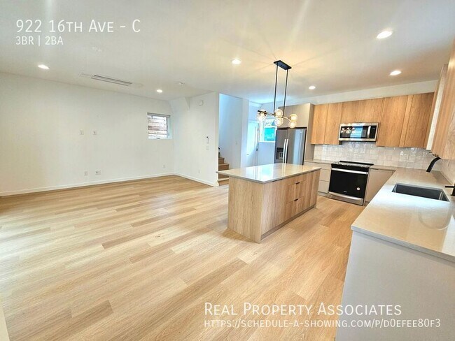 Foto del edificio - 922 16th Ave