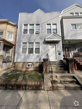 Building Photo - 96 Bartholdi Ave