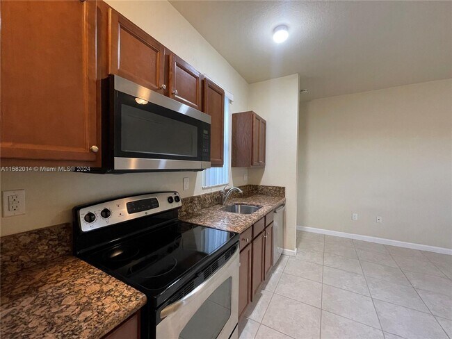 Foto del edificio - 9204 SW 170th Ct