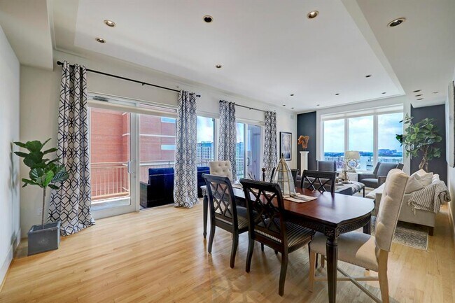 Foto del edificio - 2520 Robinhood St