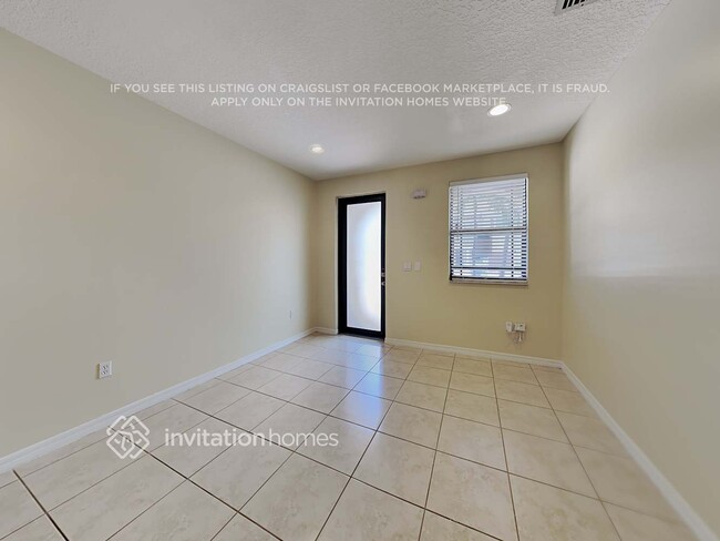 Foto del edificio - 518 NE 35th Ave