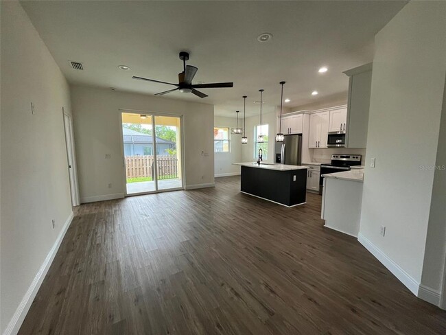 Foto del edificio - 4290 Oak Terrace Cir