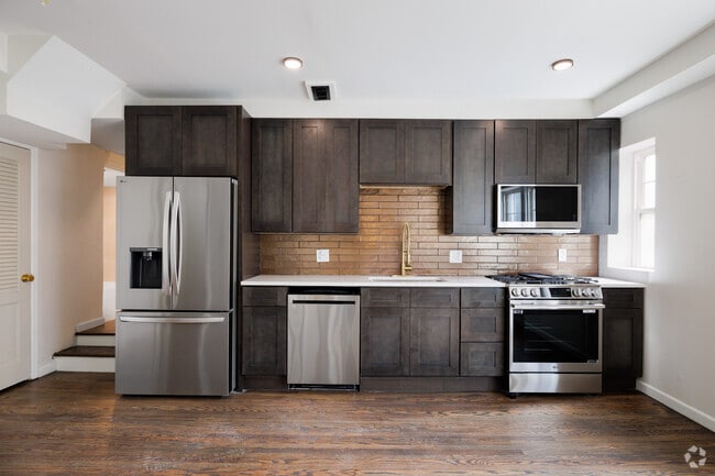 Interior Photo - 5-9 Del-Lin Drive