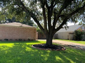 Building Photo - 6218 Crakston St