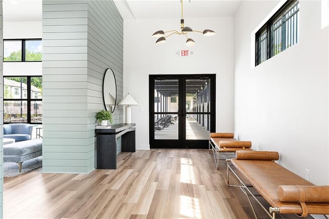 Foto del edificio - 1332 Breezy St SE