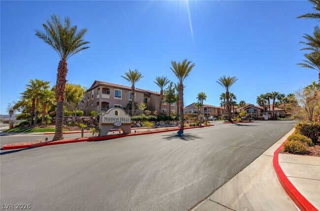 Foto del edificio - 2305 W Horizon Ridge Pkwy
