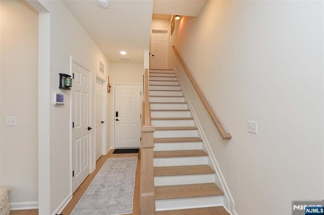 Foto del edificio - 60 Litchfield Ln