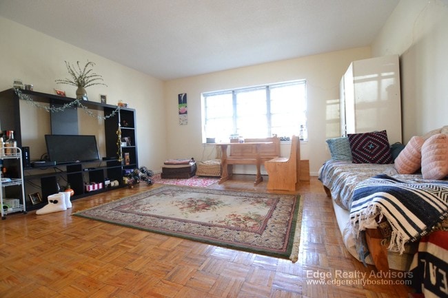 Photo - 132 Lake Shore Rd Apartment