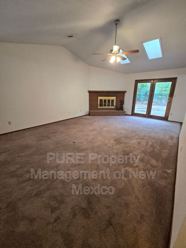 Building Photo - 3812 Wilshire Dr