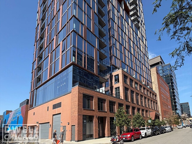 Building Photo - 1111 W Lake St