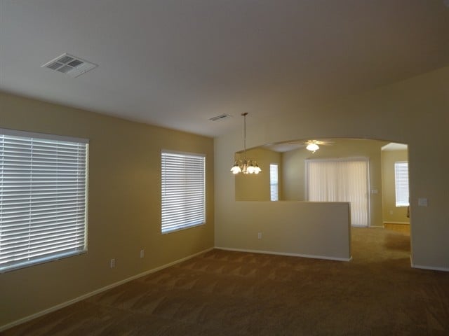 Foto del edificio - 2057 S 155th Dr