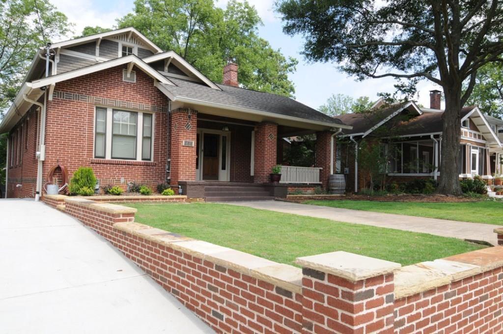 Primary Photo - 895 Arlington Pl NE
