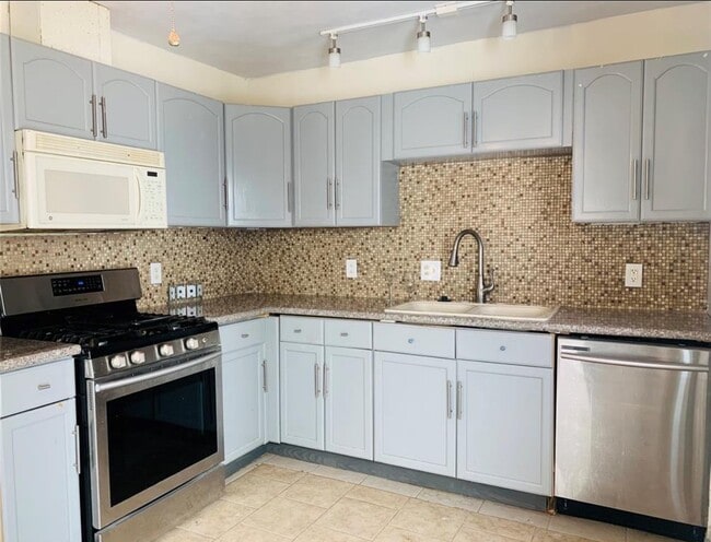 Foto del edificio - 1205 Bank Dr