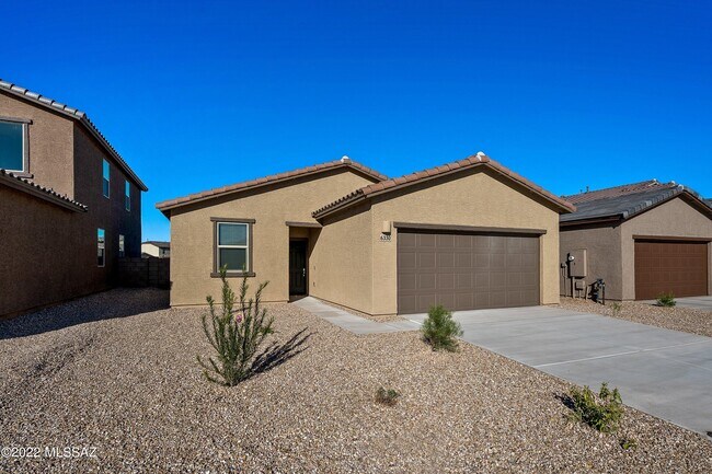 Building Photo - 6330 S Crescent Peak Dr