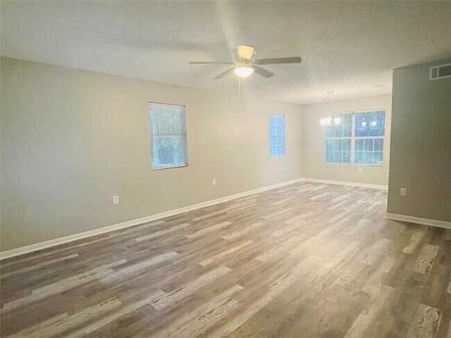 Foto del edificio - 1001 Co Rd 2650