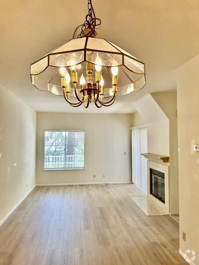 Building Photo - 5816 Freebird Ln