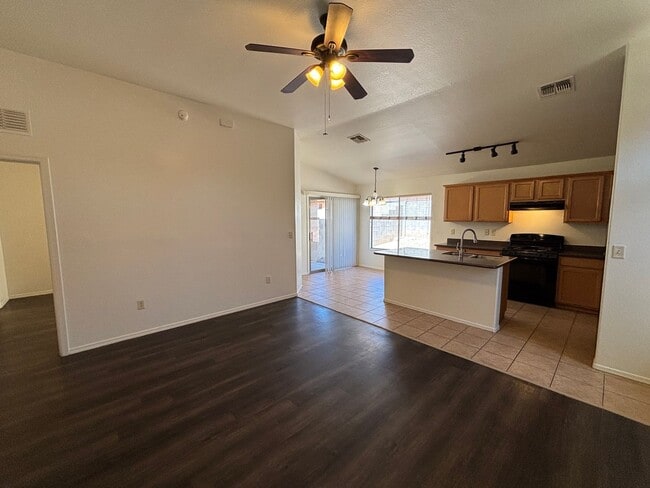 Building Photo - 6047 S Avenida Las Monjas