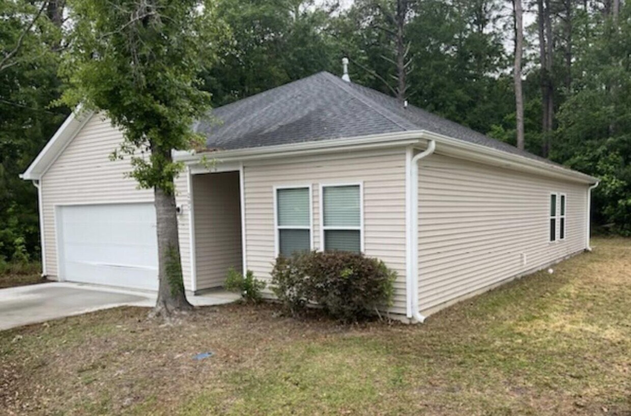 Foto principal - Beautiful 3 Bedroom Home