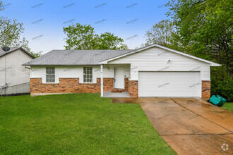 Building Photo - 1124 Oregon Trails Dr