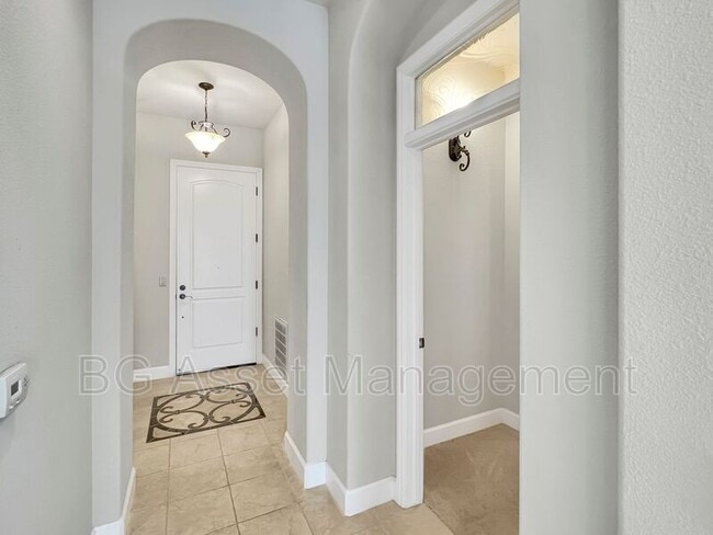 Building Photo - 1240 Sonata Dr