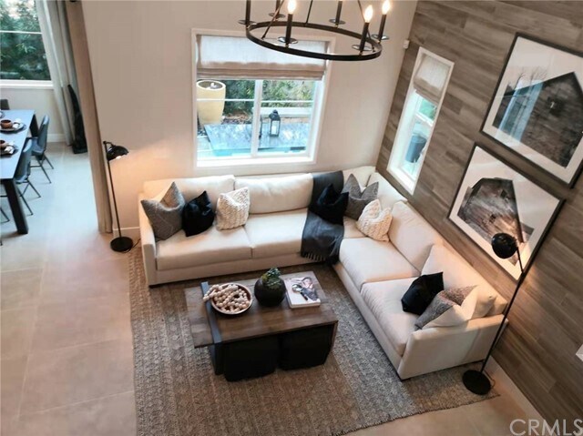 Building Photo - 45330 Via Vela