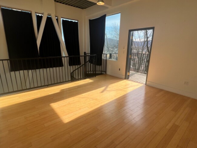 Foto del edificio - 333 2nd St SE