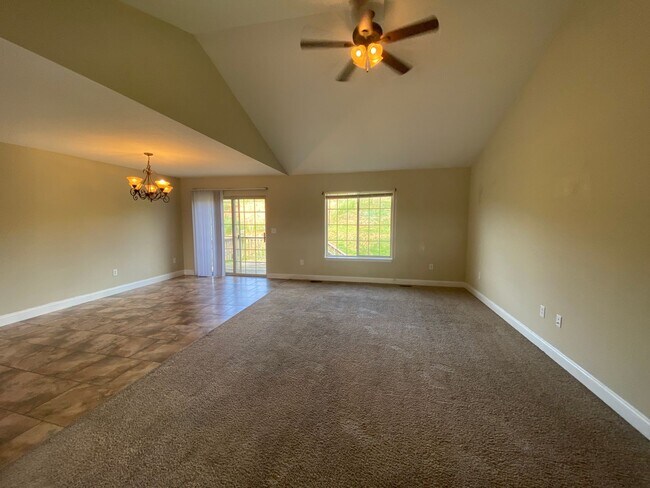 Foto del edificio - 3 bedroom, 3 bathroom home located in Brus...