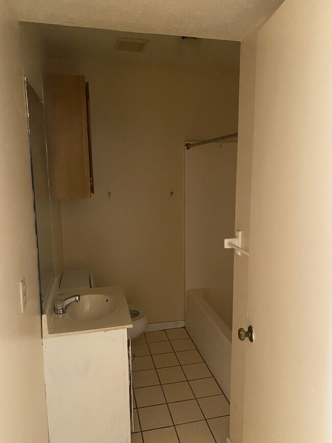 Foto del edificio - 201 Lynn Ln