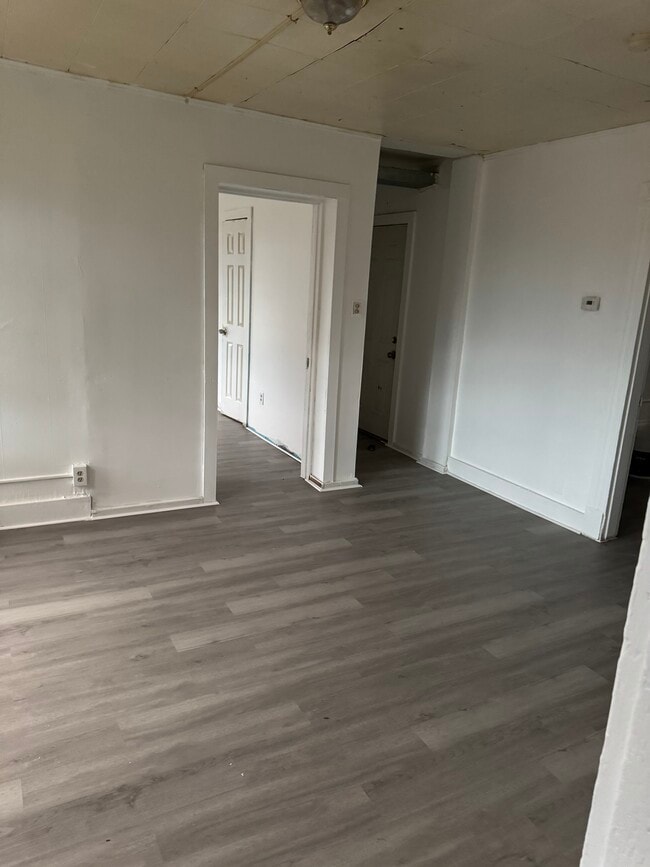 Photo - 10 Wood St Townhome