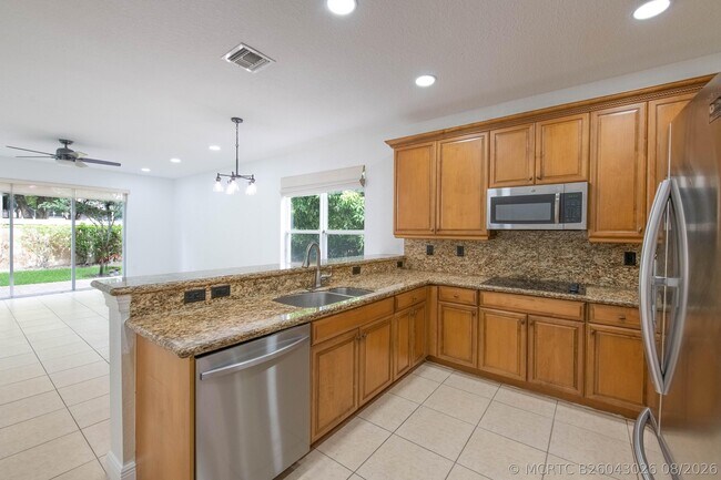 Foto del edificio - 4668 SW 183rd Ave