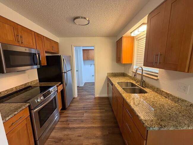 Building Photo - TAC T 11219 - Dolgoff