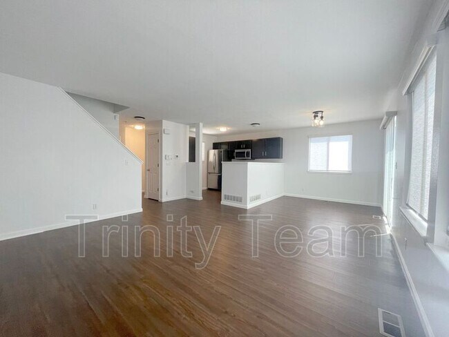 Building Photo - 588 W 91st Cir