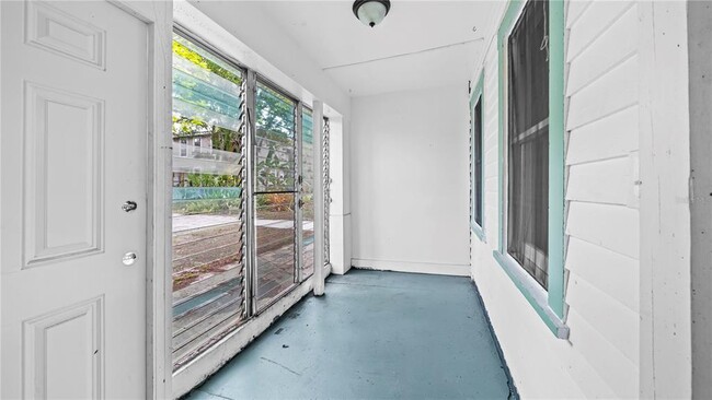 Foto del edificio - 750 7th Ave N