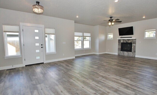 Foto del edificio - Immaculate North End Home