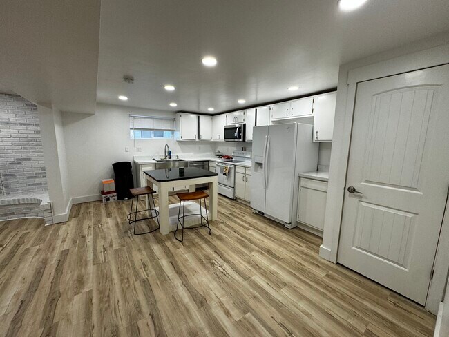 Foto del edificio - 583 N 150 W