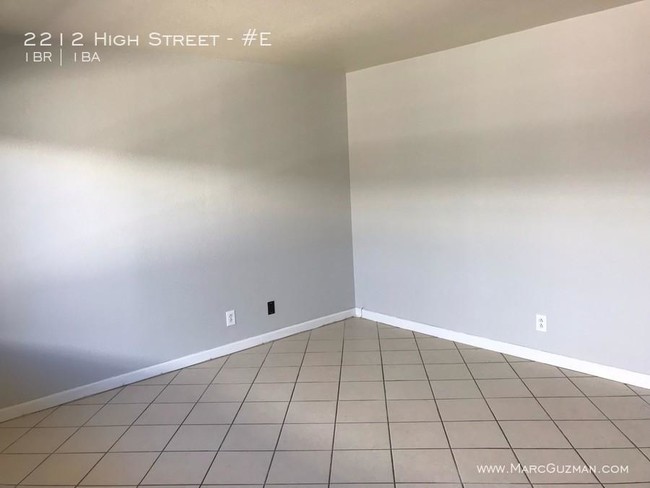 Building Photo - 1 bedroom in Oakland CA 94601