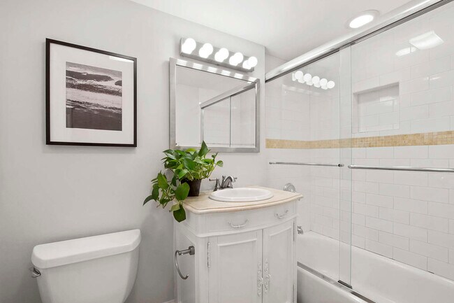 Building Photo - 115 Commonwealth Ave