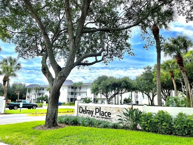 Photo - 230 SE 10th St Apartment