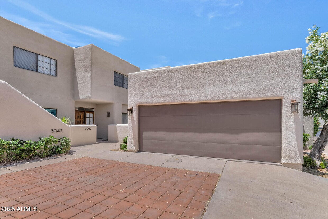 Foto principal - 3037 E Rose Ln
