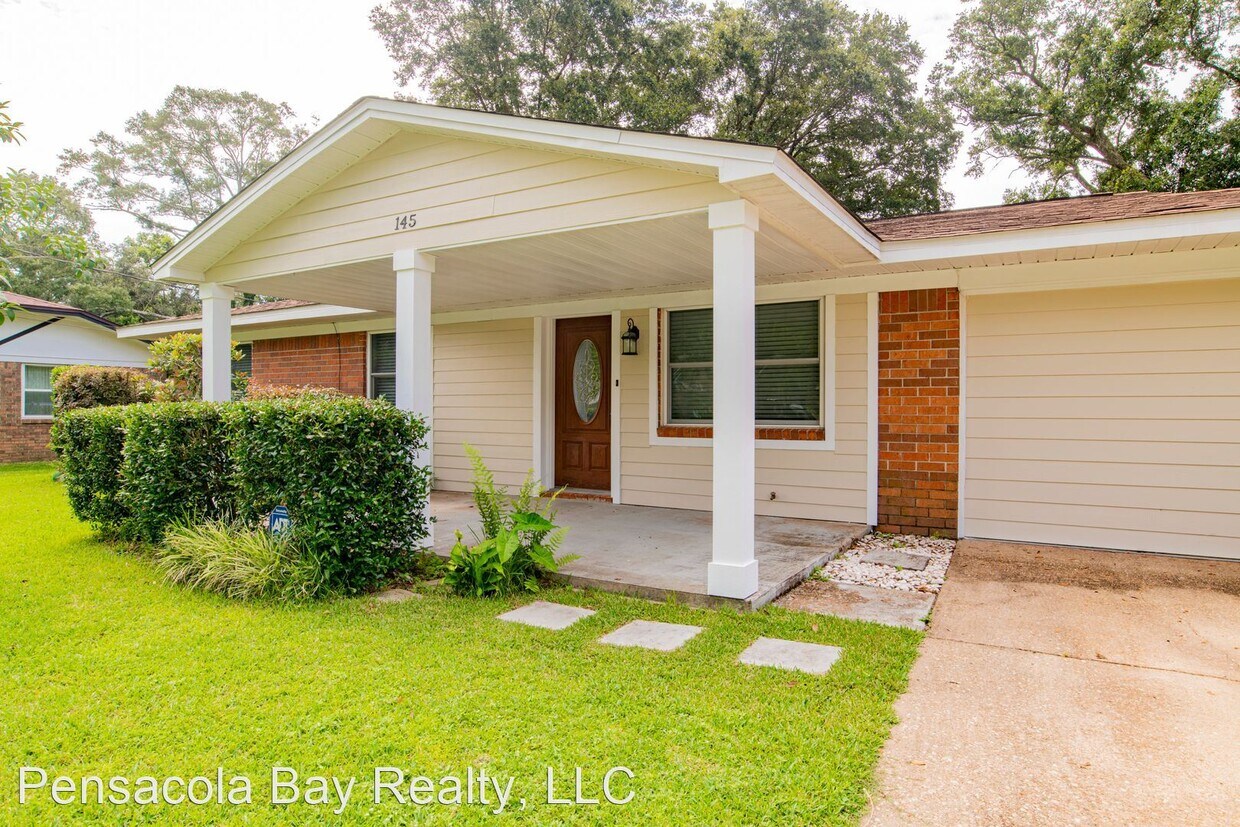 Primary Photo - 4 br, 2 bath House - 145 Greenridge Drive