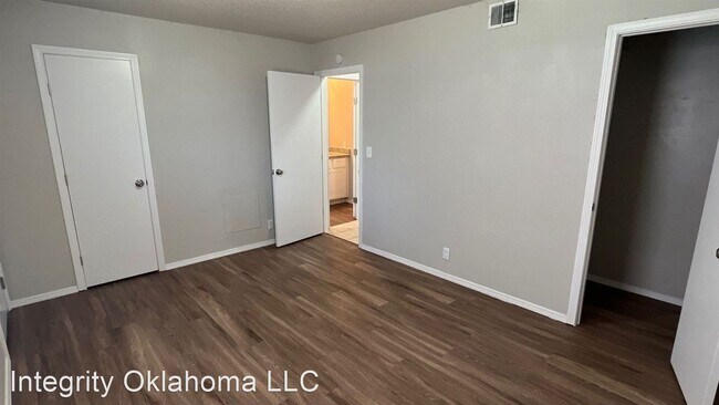 Building Photo - 1 br, 1 bath House - 3020 S. Lee Ave