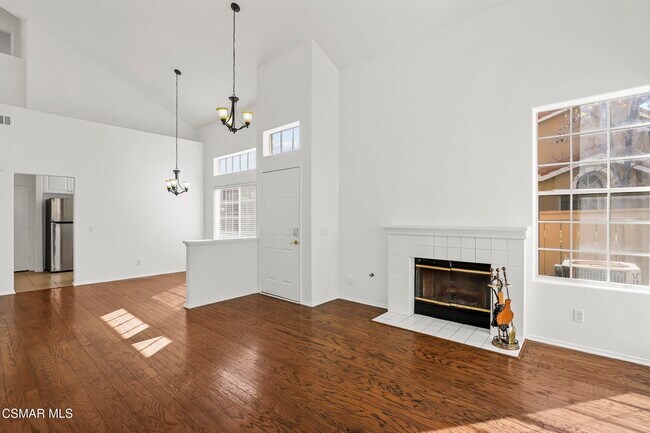 Foto del edificio - 495 Novara Way