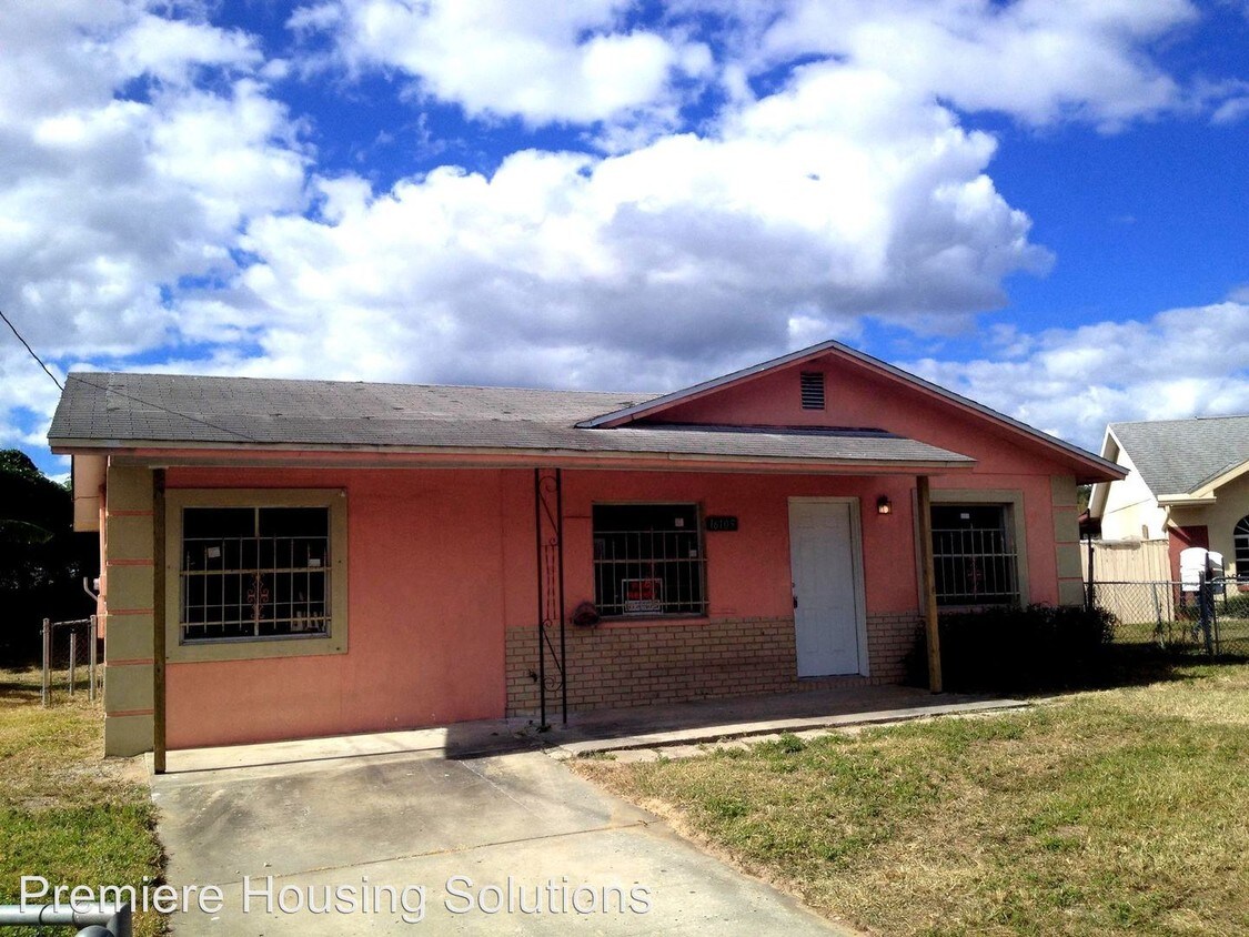 16105 Chieftain Dr, Dade City, FL 33523 House for Rent in Dade City