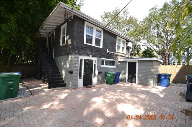 Foto del edificio - 2517 W Palm Dr